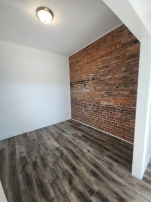 For Lease - 9 Queen Street Unit# 201, Springwater, Ontario - Photo 1