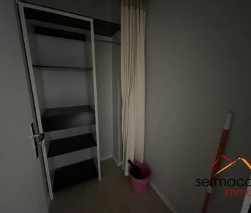Appartement meublé de type F1 avec ascenseur (CHAUFFAGE INCLUS) - Photo 5