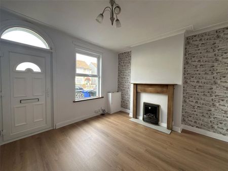 3 bedroom terraced house to rent - Photo 4