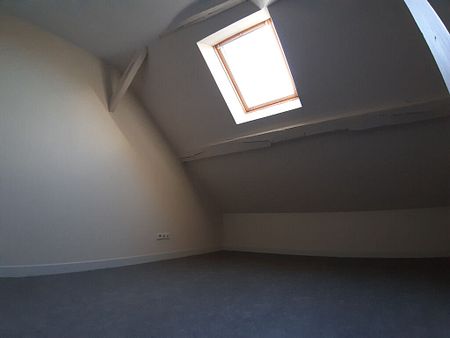 Location appartement 3 pièces, 61.00m², Château-Renault - Photo 2