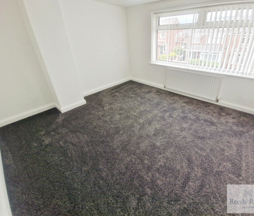 3 bedroom semi-detached house to rent - Photo 6