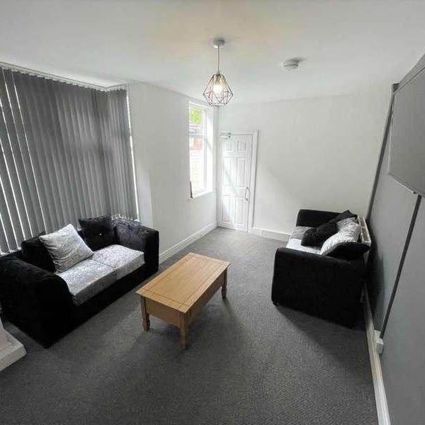 Patrick Street, Grimsby, DN32 - Photo 1