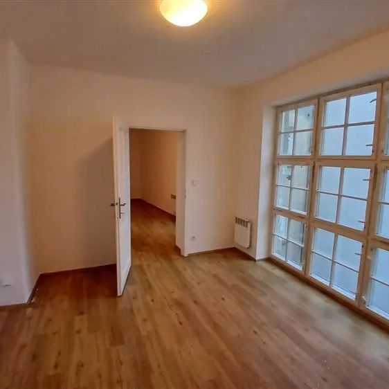 Pronájem bytu 2+1 - Photo 1