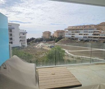 2 room luxury Apartment for rent in Benalmádena, Spain - Photo 2