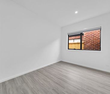 Brand New Family Home for Rent in Wollert - Photo 5