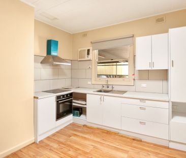 Spacious Family Living with Excellent Local Convenience - Photo 3