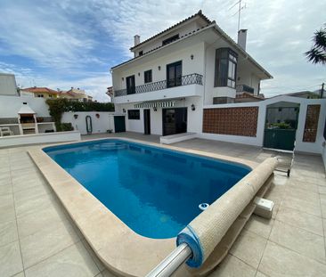Furnished family house with swimming pool in a quiet residential ar... - Photo 1