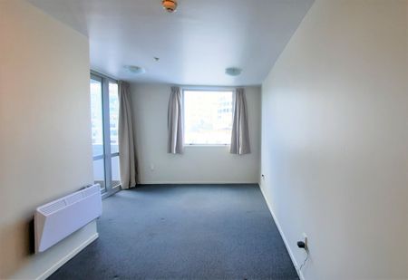 One bedroom Apartment in CBD - Photo 3