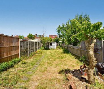 3 bedroom terraced house to rent - Photo 5