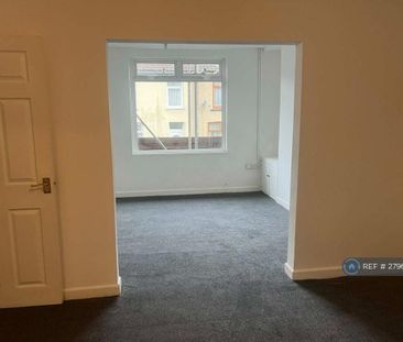 4 bedroom terraced house to rent - Photo 1