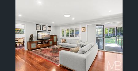 TIMELESS SOPHISTICATION IN A PREMIER EAST-SIDE SETTING - Photo 5