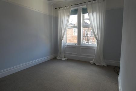 3 bedroom end of terrace house to rent - Photo 5