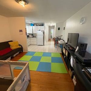 Two bedroom from March 1st /$2150 - Photo 2