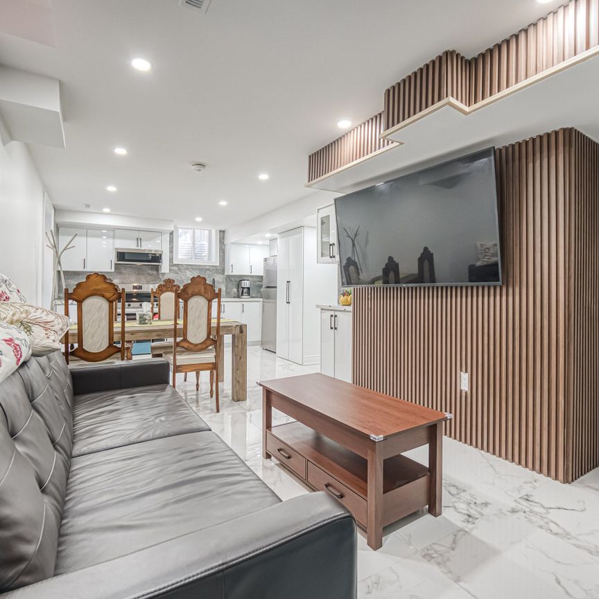 For Lease - 133 Bernard Avenue Unit# Bsmt, Richmond Hill, Ontario - Photo 1