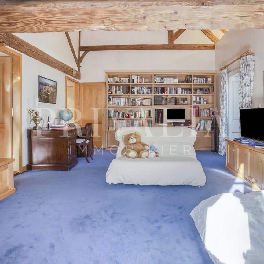 Luxueuse demeure du début du 19ème siècle avec piscine - Photo 1