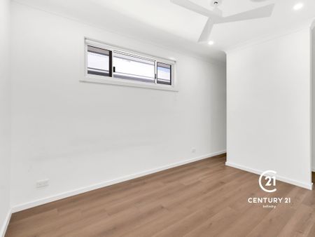 4-Bedroom Family Home for Lease – Modern Comfort & Prime Location - Photo 3