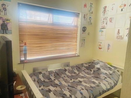 80 Lough Road, Lurgan, BT66 6JJ - Photo 4