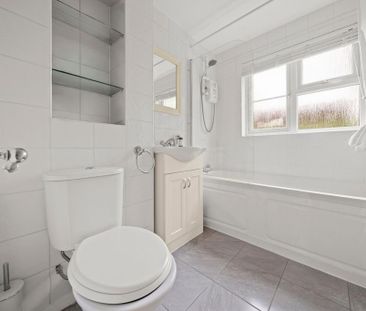 2 bedroom flat to rent - Photo 6
