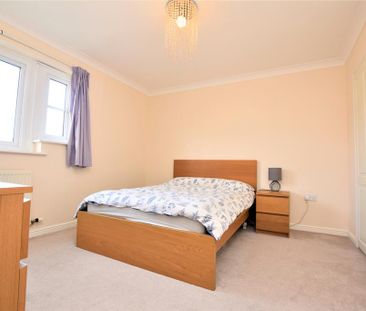 3 bedroom terraced house to rent - Photo 3