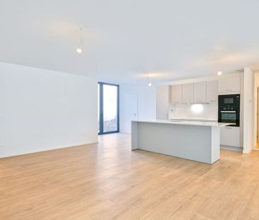 Appartement te huur in Ukkel voor € 3.550 met 3 slaapkamers - Foto 4
