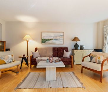 For Lease - 1236 McCraney Street, Oakville, Ontario - Photo 1