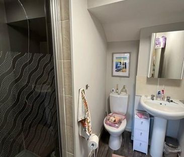 5 bedroom house to rent - Photo 1