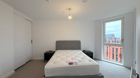 The Railings, Middlewood Locks - Photo 3