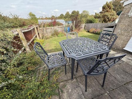 2 bedroom house to rent - Photo 2