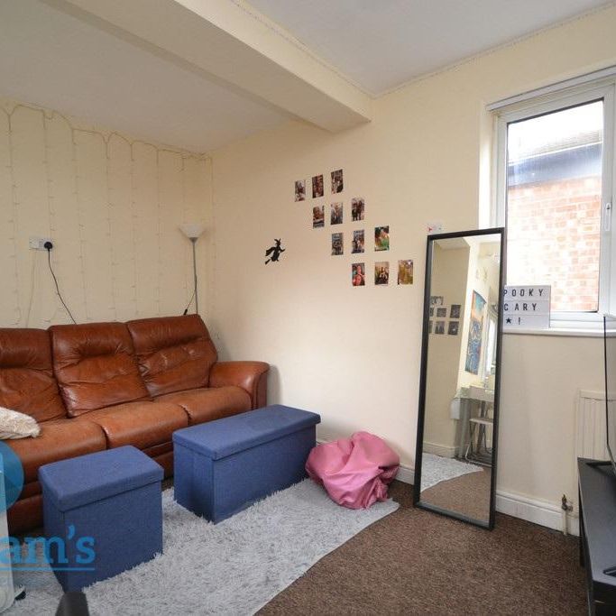 4 bedroom house share to rent - Photo 1