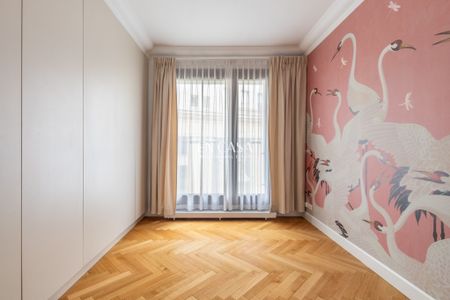 Elegancki 3-pokojowy apartament w sercu Warszawy - Zdjęcie 3