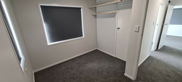 Renovated 2 Bedroom Unit - Photo 1