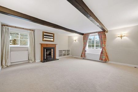 4 bedroom detached house to rent - Photo 2