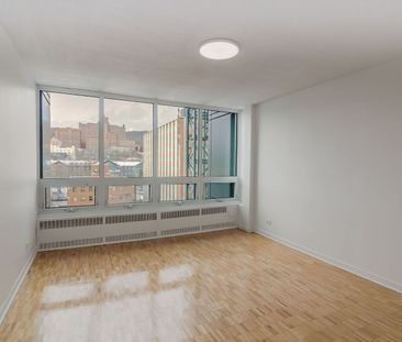 1975 de Maisonneuve - Photo 2