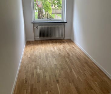 Rönnebergsgatan 18, Öster - Photo 2