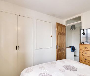 2 bedroom semi-detached house to rent - Photo 5