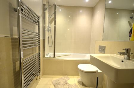 2 bedroom Apartment to rent - Photo 4