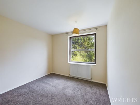 4 bedroom Town House - DAWLEY, WELWYN GARDEN CITY - Photo 1