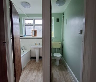 5 Bed Maisonette, Aylmer Parade, N2 - Photo 5