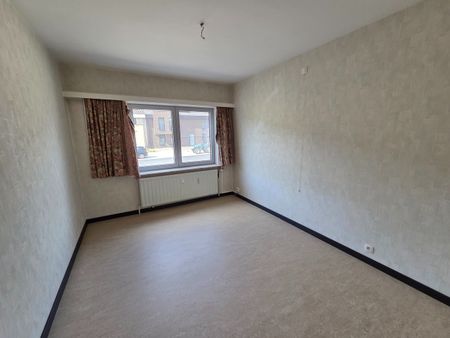 Uitzonderlijk ruim appartement met 4 slaapkamers, bureau en dubbele garage - Foto 5