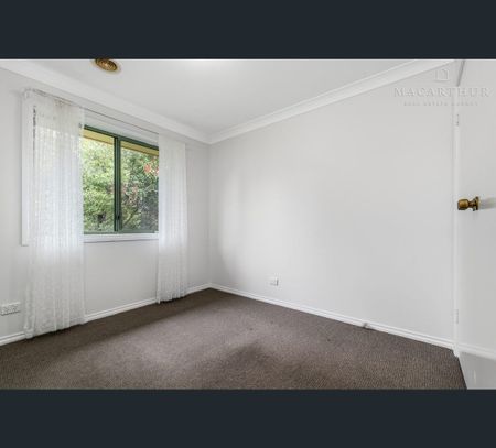 5 Chisholm Place, Lloyd, NSW 2650 - Photo 4