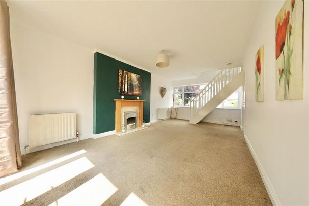 3 bedroom terraced house to rent - Photo 1