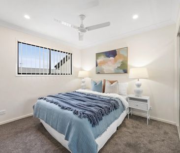 Stylish, low-maintenance townhouse in peaceful complex - Photo 5