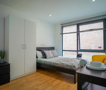 Studio to rent - Photo 1