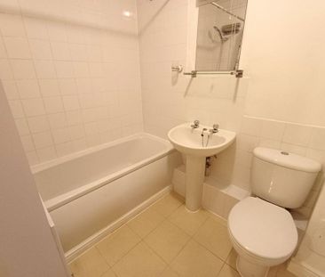 1 bedroom flat to rent - Photo 6
