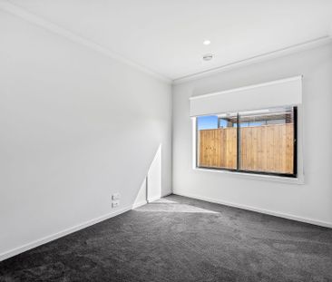 5 Elimbah Street, Beveridge. - Photo 4