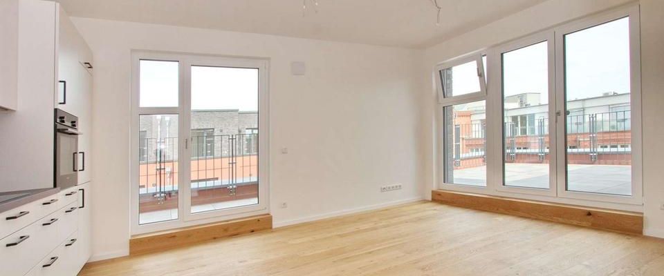 Spreeduett - Dachgeschoss mit 32 qm Terrasse, EBK und Duschbad im Erstbezug - Foto 1