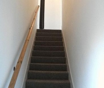 2 bedroom maisonette to rent - Photo 4