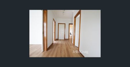 Family Home in Newport! - Photo 3