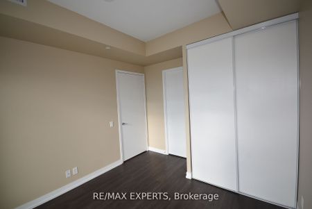 For Lease - 5 Buttermill Avenue Unit# 5905, Vaughan, Ontario - Photo 2