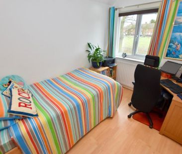 3 Bed Semi-Detached House, Pinners Croft, CV2 - Photo 6